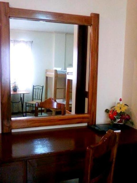 Balayong pensión Puerto Princesa Habitación foto