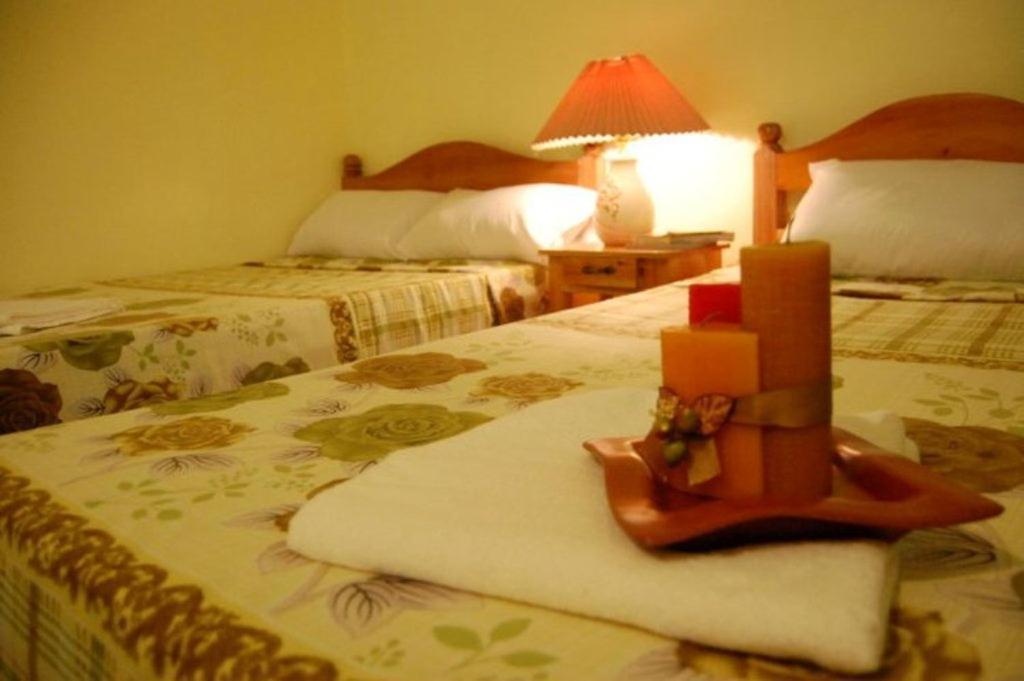 Balayong pensión Puerto Princesa Habitación foto